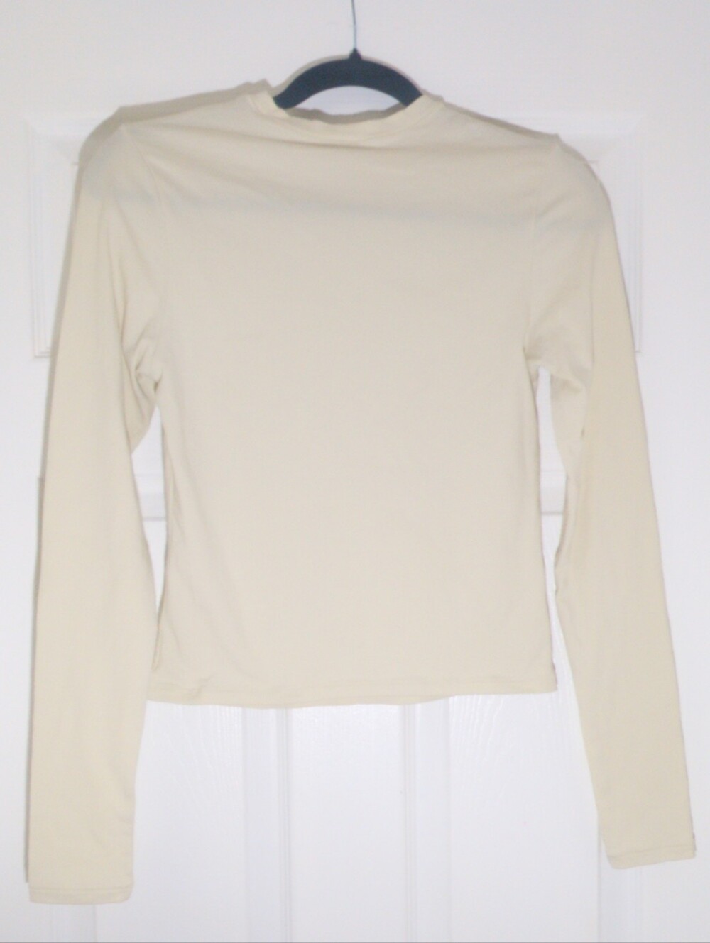 SKIMS Long Sleeve Crewneck Top in Bone (Cream) Size Small